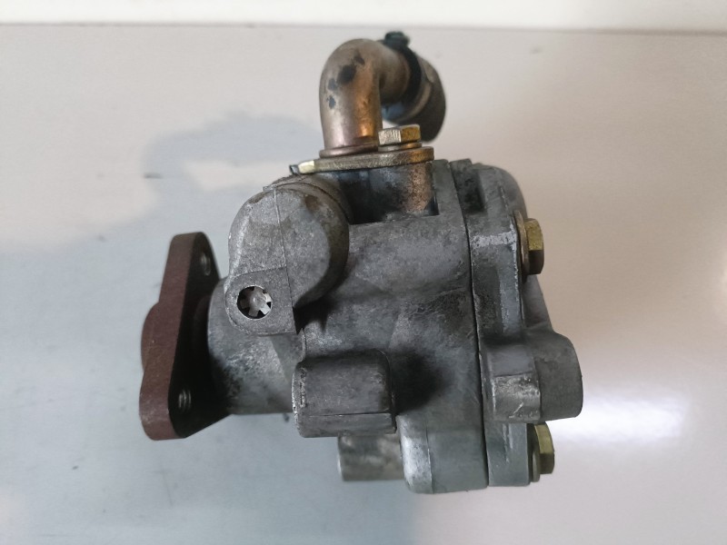 Recambio de bomba direccion para audi a4 berlina (b5) ajm referencia OEM IAM 8D0145177Q  
