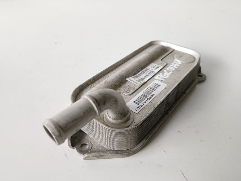 Recambio de enfriador aceite motor para toyota avensis (t27) 2adftv referencia OEM IAM 157100R011  