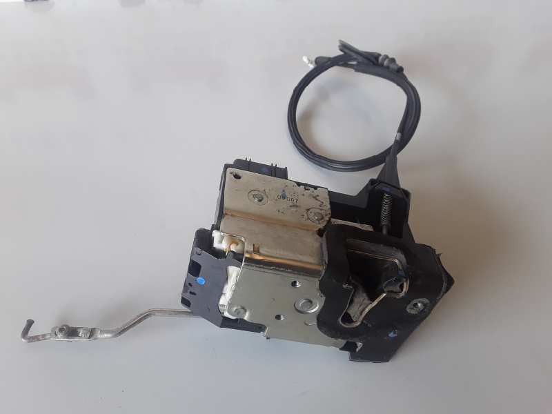 Recambio de cerradura puerta delantera derecha para ford fiesta (cbk) n4jb referencia OEM IAM X7A14ACL0442  