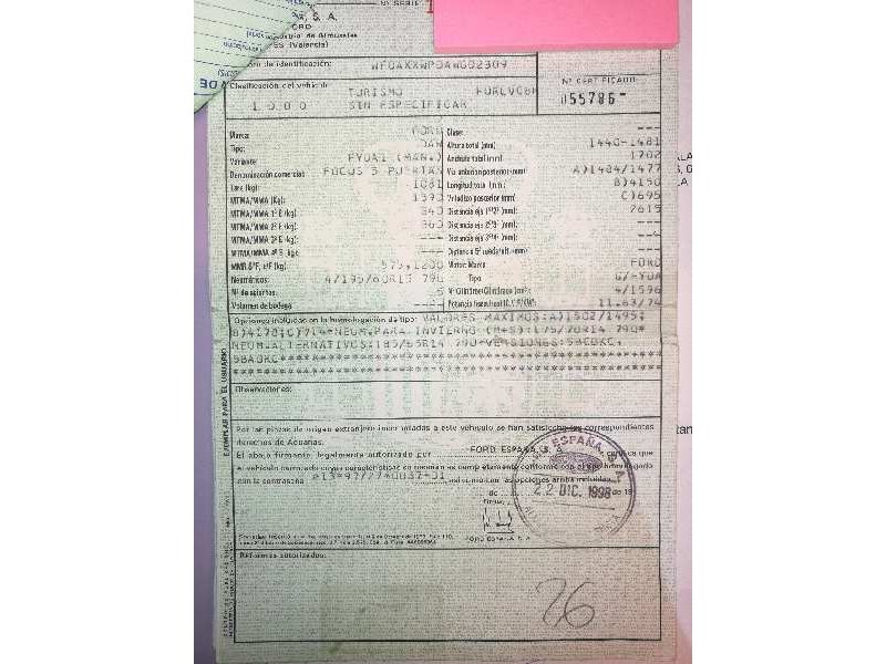 ford focus berlina (cak) del año 1999