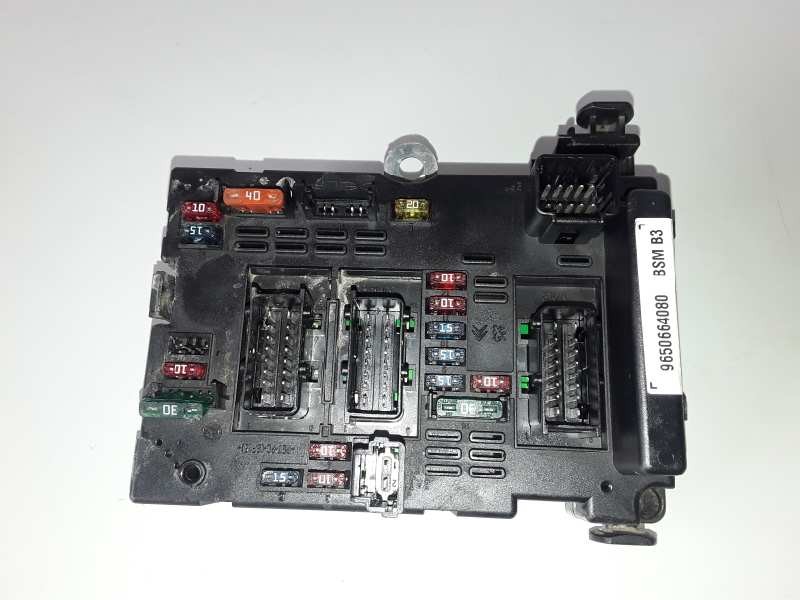 Recambio de caja reles / fusibles para peugeot 406 berlina (s1/s2) rhz referencia OEM IAM 9650664080/BSMB3  