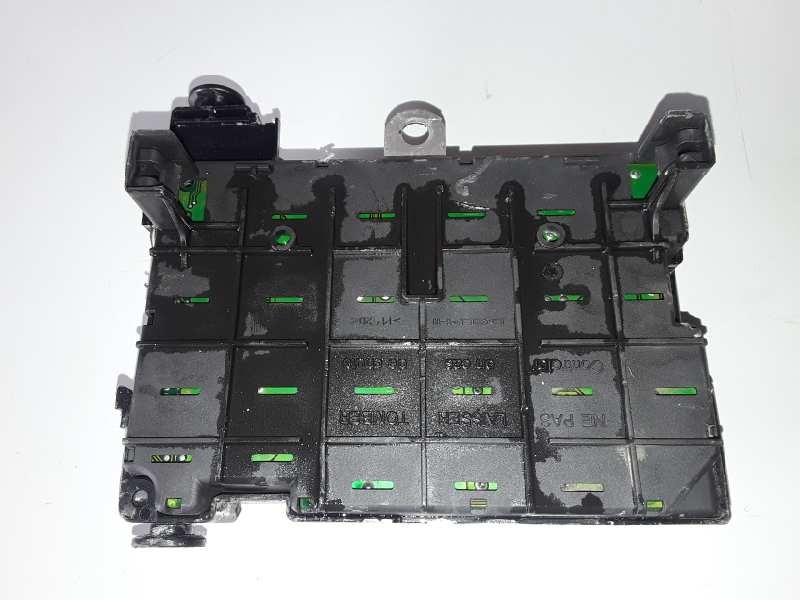 Recambio de caja reles / fusibles para peugeot 406 berlina (s1/s2) rhz referencia OEM IAM 9650664080/BSMB3  