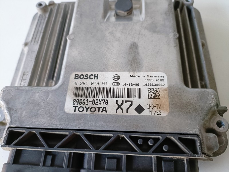 Recambio de centralita motor uce para toyota auris (e15) 1nd referencia OEM IAM 0281016911  
