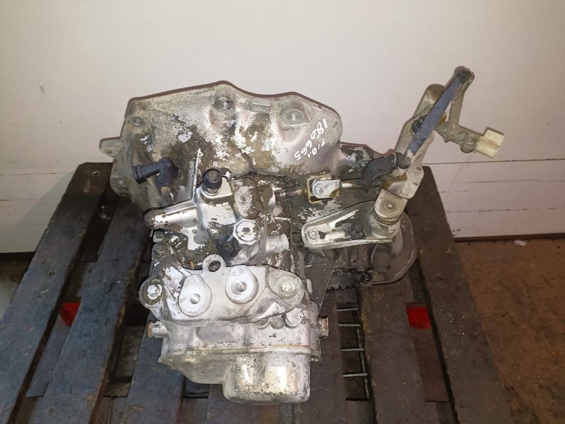 Recambio de caja cambios para opel corsa c z14xe referencia OEM IAM F13C394  