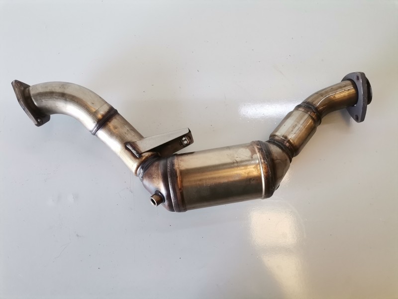 Recambio de catalizador para audi a8 (4e) bvn referencia OEM IAM 4E0131701DM  