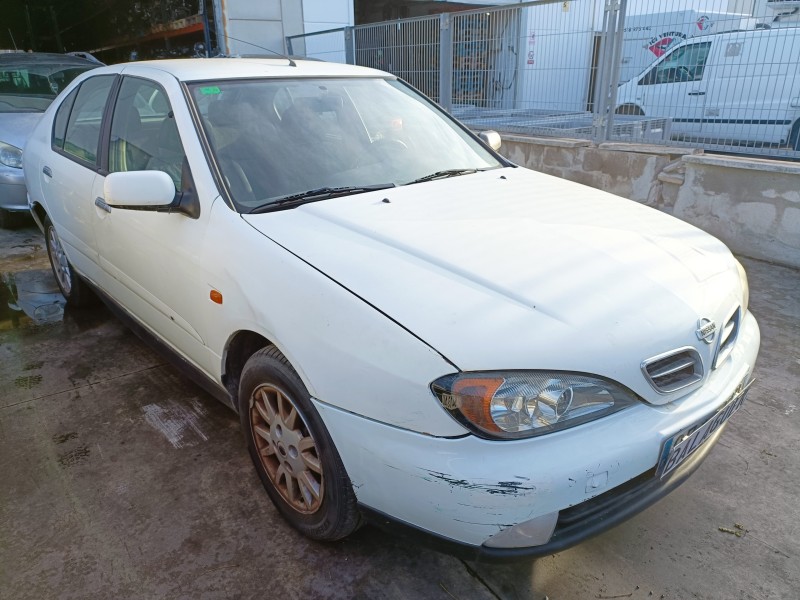 nissan primera berlina (p11) del año 2001