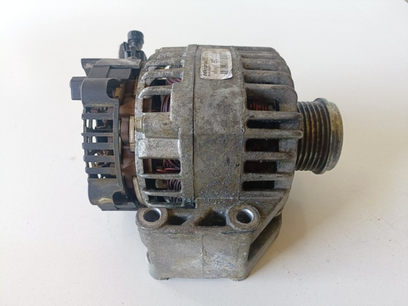 Recambio de alternador para opel corsa d a13dtc referencia OEM IAM MS1012100961  