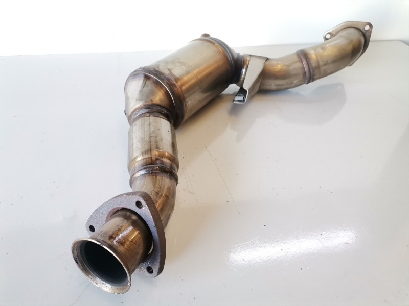 Recambio de catalizador para audi a8 (4e) bvn referencia OEM IAM 4E0131701DM  