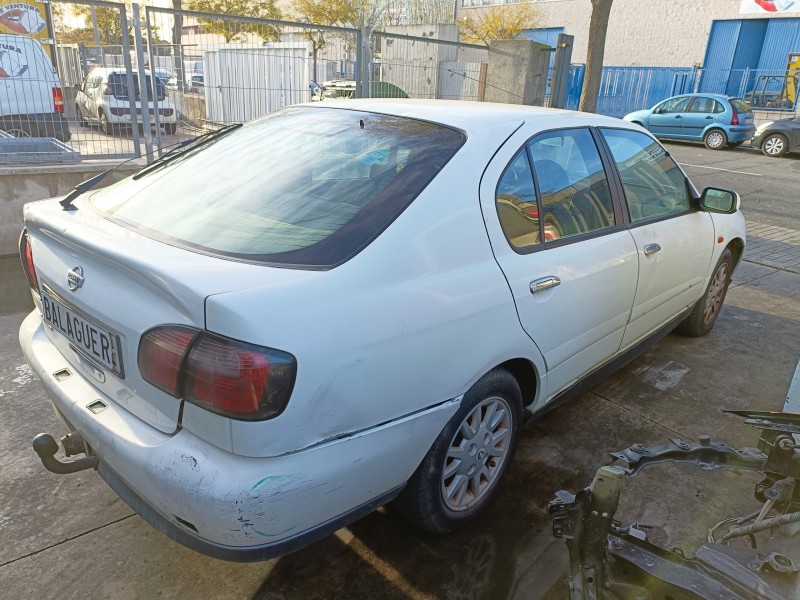 nissan primera berlina (p11) del año 2001
