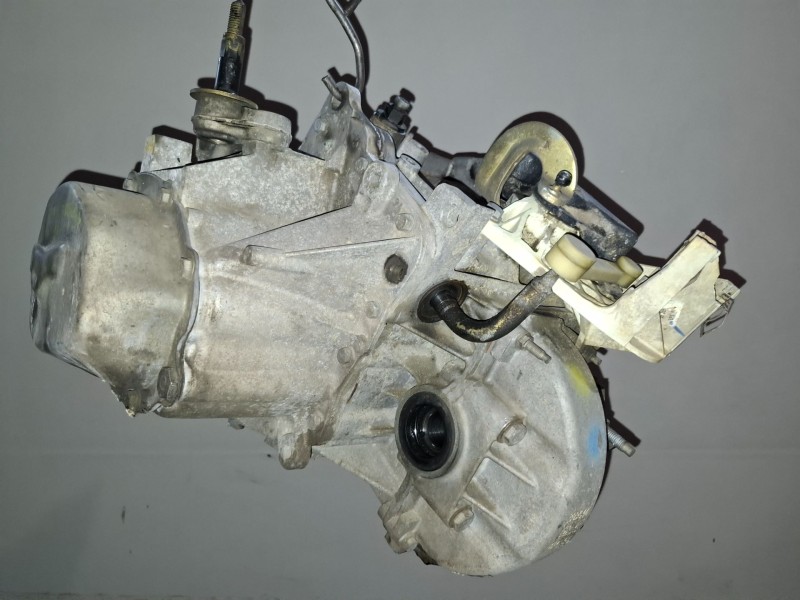 Recambio de caja cambios para citroen c4 berlina 9hy referencia OEM IAM 20DM69  