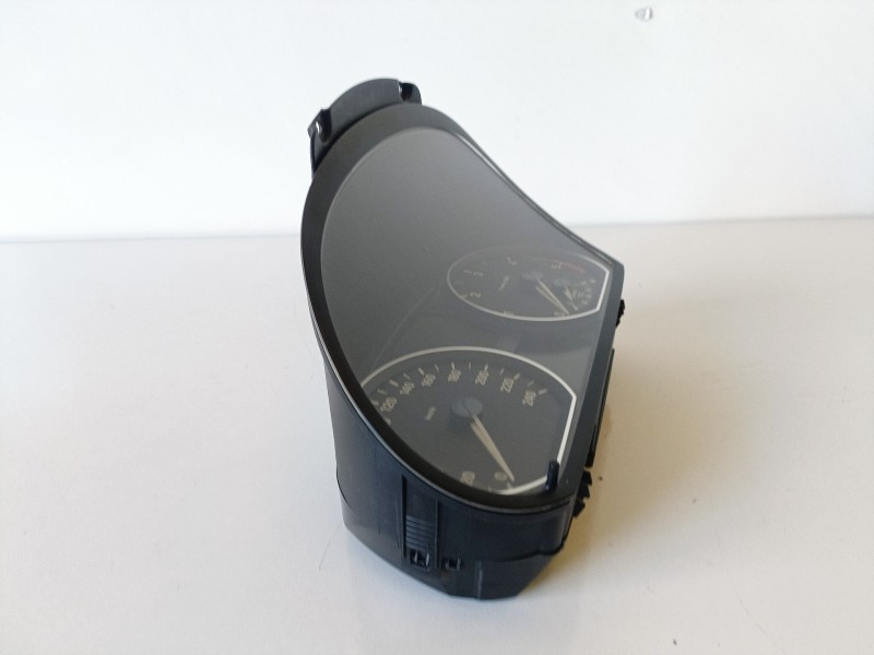 Recambio de cuadro instrumentos para bmw serie 1 berlina (e81/e87) n47d20a referencia OEM IAM 102495276  