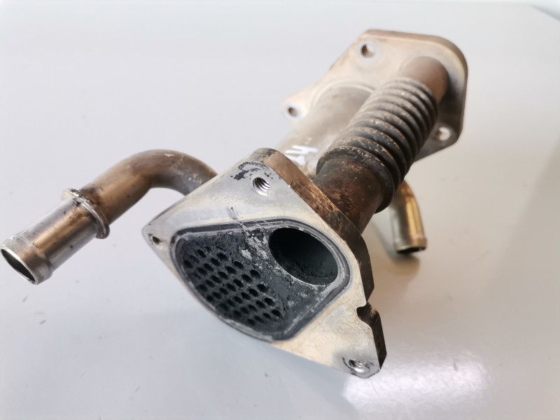 Recambio de enfriador egr para dacia dokker k9k612 referencia OEM IAM 147356133R  