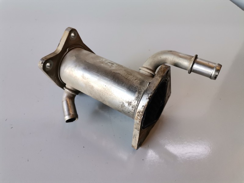 Recambio de enfriador egr para dacia dokker k9k612 referencia OEM IAM 147356133R  