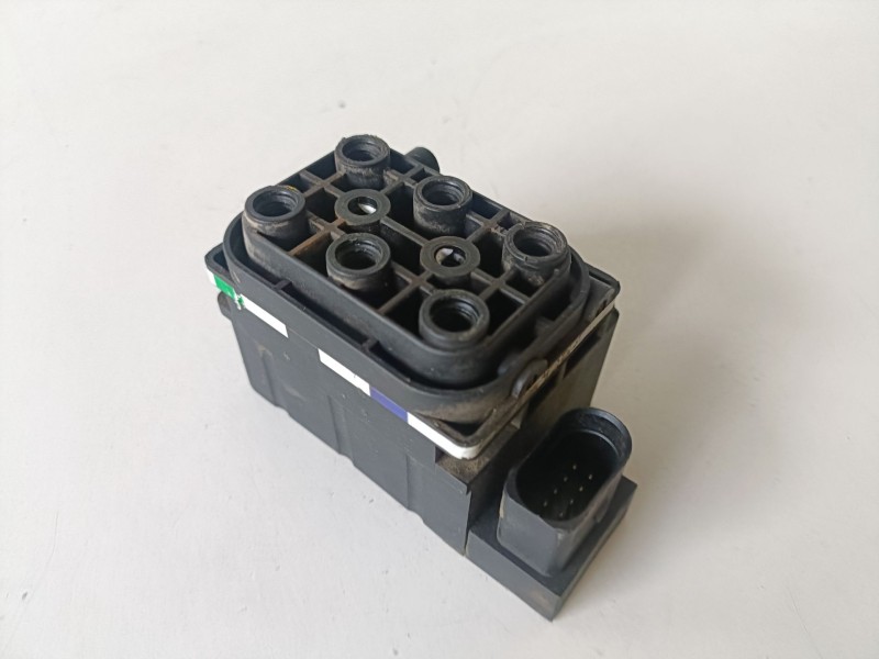 Recambio de modulo electronico para audi allroad quattro quattro (4b5) ake referencia OEM IAM 15152400052  