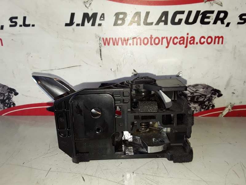 Recambio de maneta interior delantera izquierda para mazda 3 berlina / sedán (bm/bn) sh referencia OEM IAM   