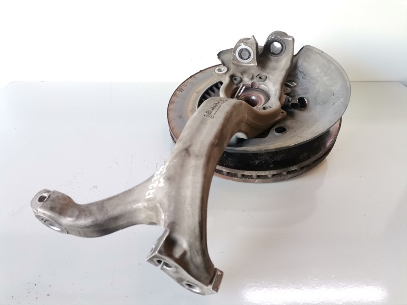 Recambio de mangueta delantera derecha para audi a8 (4e) bvn referencia OEM IAM 4E0256M  