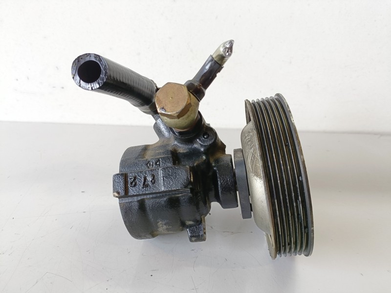 Recambio de bomba direccion para alfa romeo 156 (116) 937a2000 referencia OEM IAM 26064414FJ  