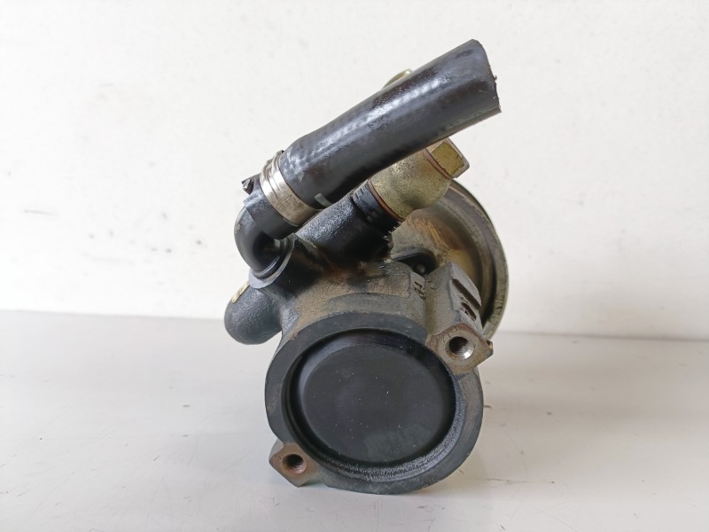 Recambio de bomba direccion para alfa romeo 156 (116) 937a2000 referencia OEM IAM 26064414FJ  