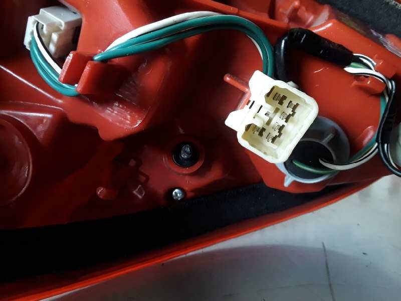 Recambio de piloto trasero derecho para toyota rav4 (a3) 2adftv referencia OEM IAM   