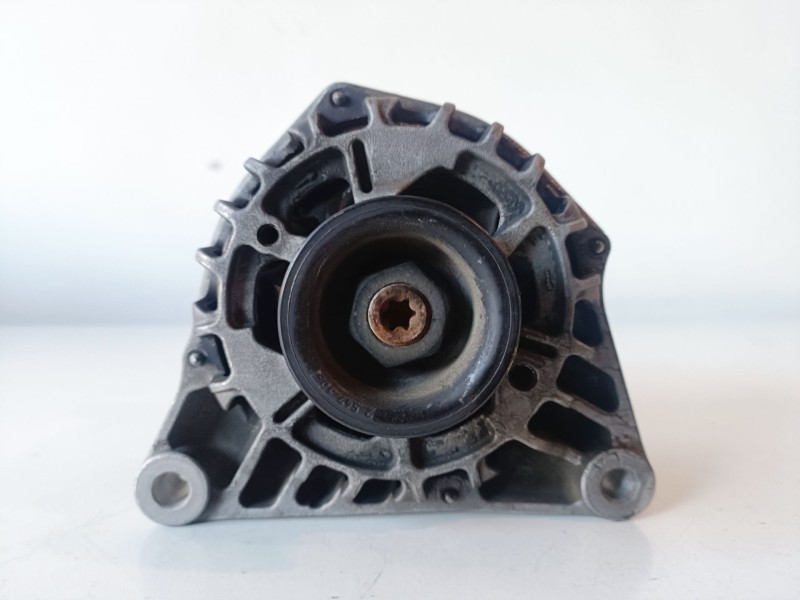 Recambio de alternador para peugeot 206 kfu referencia OEM IAM 9656956080  