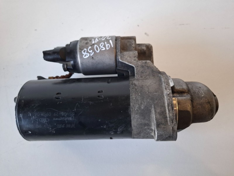 Recambio de motor arranque para audi a4 avant (8e) bkn referencia OEM IAM 0001109258  