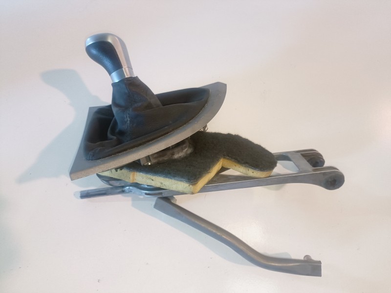 Recambio de palanca cambio para bmw serie 1 berlina (e81/e87) n47d20a referencia OEM IAM 226030712  
