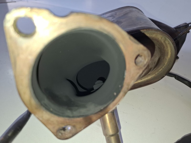 Recambio de catalizador para audi a4 avant (8e) bkn referencia OEM IAM 8E0131701FS  