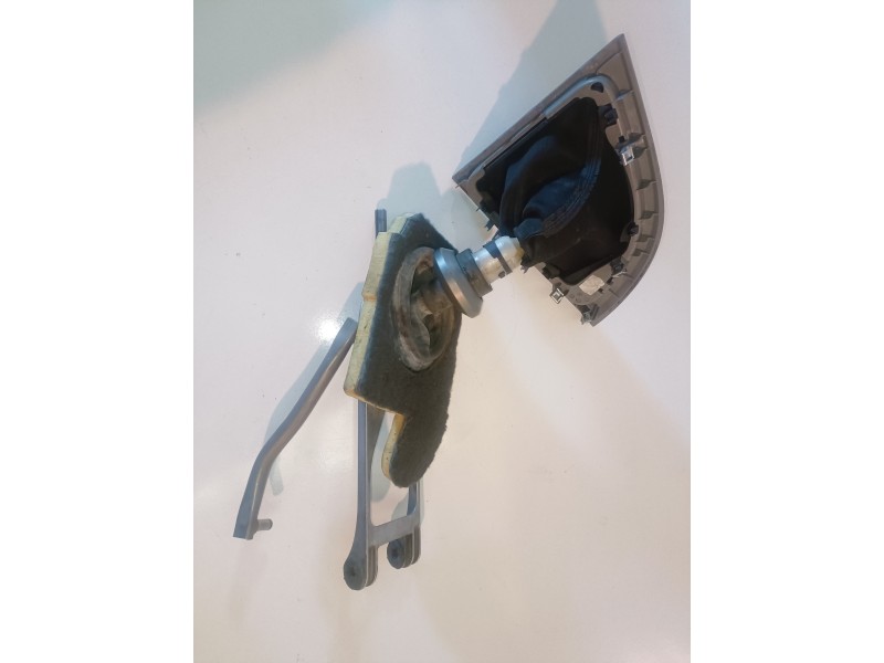 Recambio de palanca cambio para bmw serie 1 berlina (e81/e87) n47d20a referencia OEM IAM 226030712  