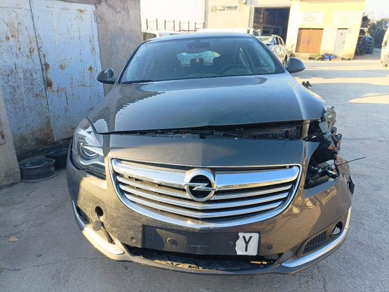 opel insignia berlina del año 2014