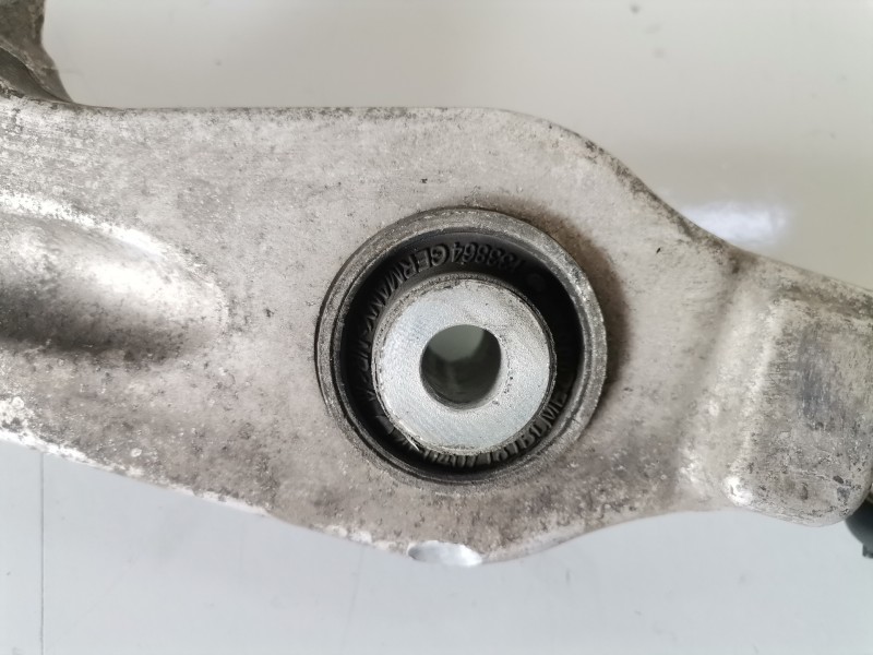 Recambio de brazo suspension inferior delantero derecho para audi a8 (4e) bvn referencia OEM IAM 4E0407155C  