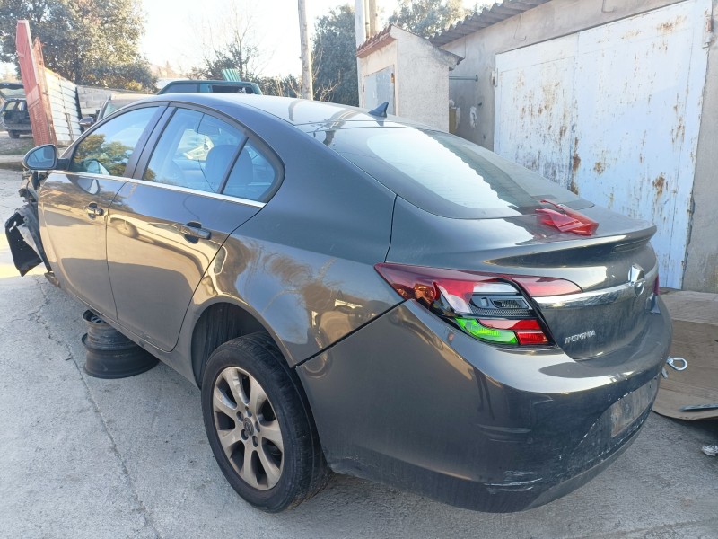 opel insignia berlina del año 2014