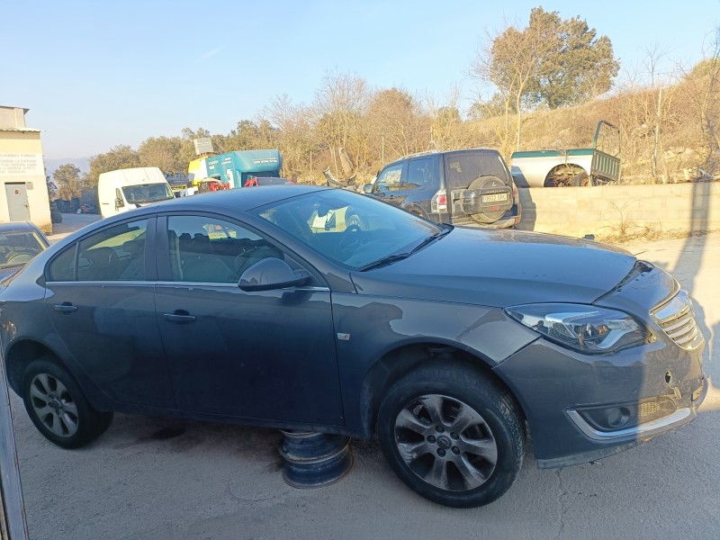 opel insignia berlina del año 2014