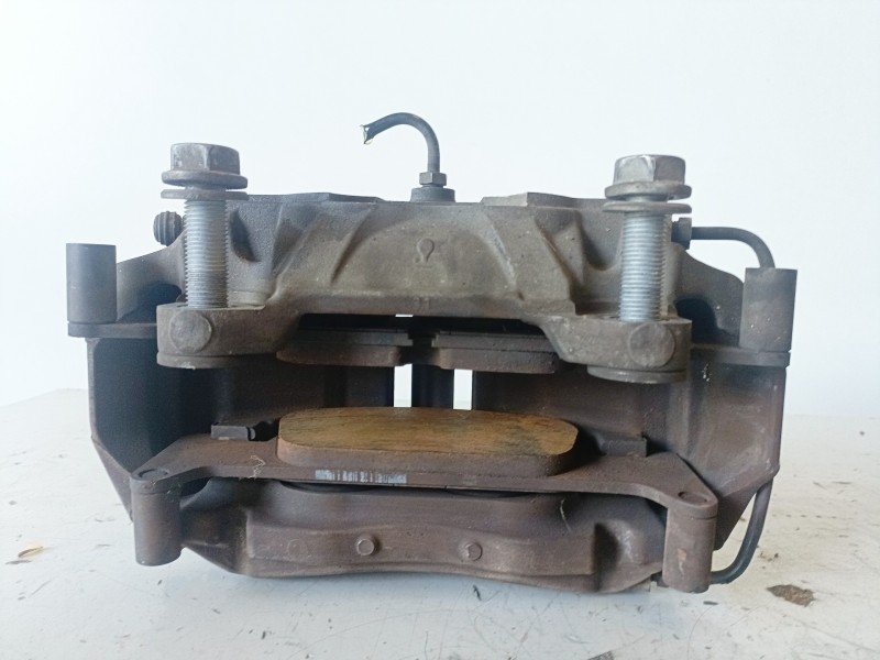 Recambio de pinza de freno delantera derecha para audi a4 avant (8w5) cswb referencia OEM IAM   