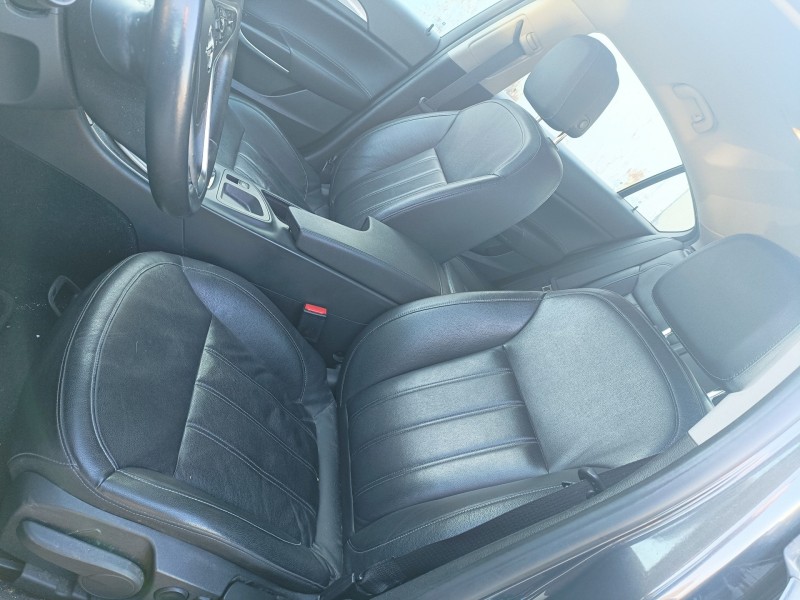 opel insignia berlina del año 2014