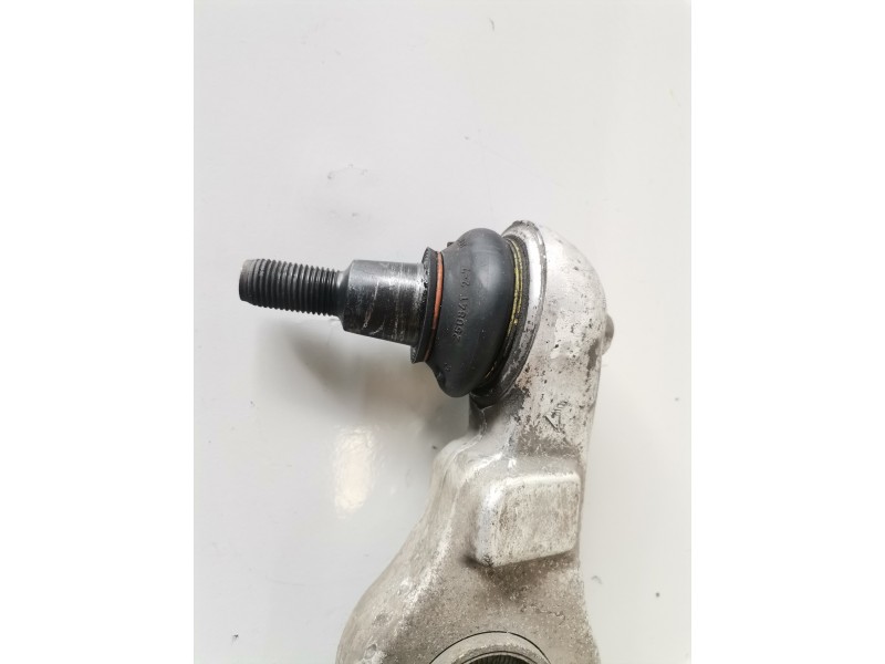 Recambio de brazo suspension inferior delantero derecho para audi a8 (4e) bvn referencia OEM IAM 4E0407155C  