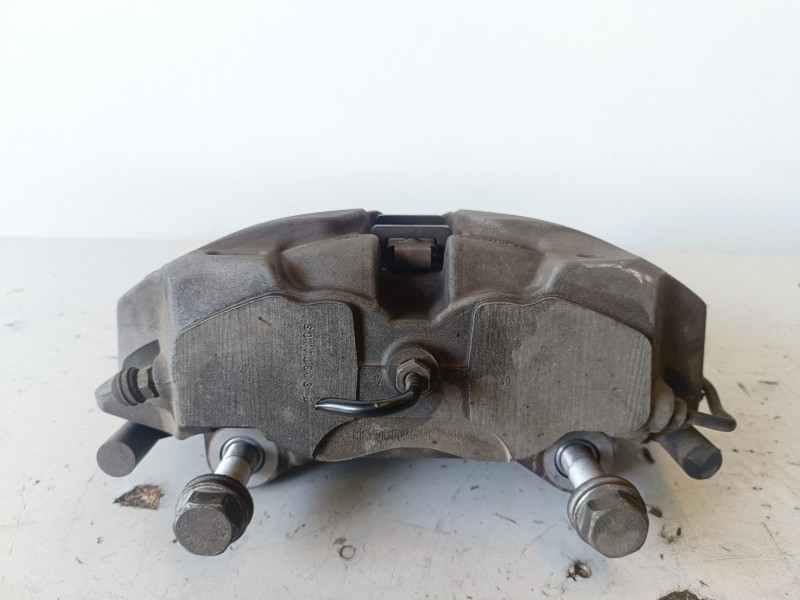 Recambio de pinza de freno delantera derecha para audi a4 avant (8w5) cswb referencia OEM IAM   