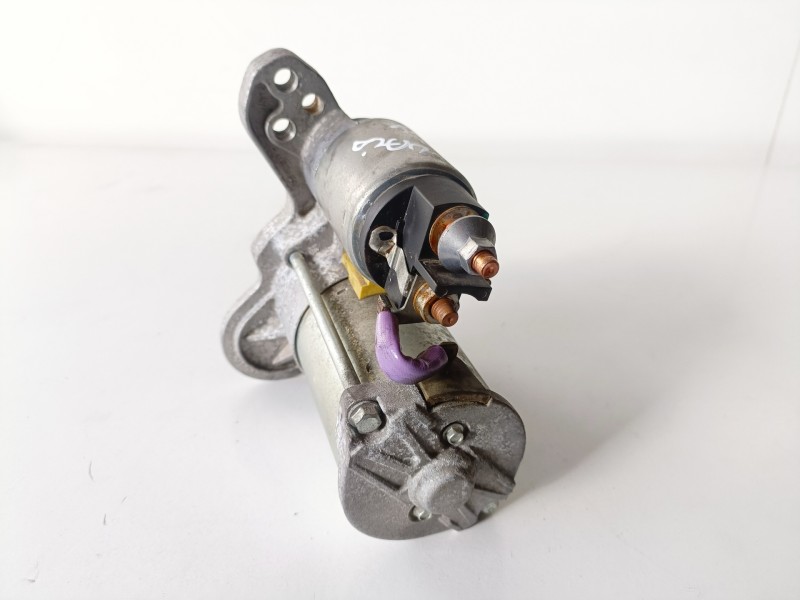 Recambio de motor arranque para dacia sandero ii h4d470 referencia OEM IAM 233008820RB  