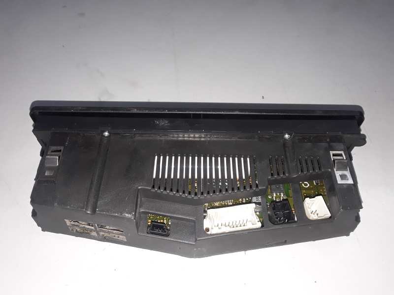 Recambio de mando calefaccion / aire acondicionado para bmw serie 3 berlina (e46) 194e1 referencia OEM IAM 64116931601/5HB007738