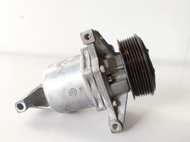 Recambio de compresor aire acondicionado para dacia sandero ii h4d470 referencia OEM IAM 926008469R  