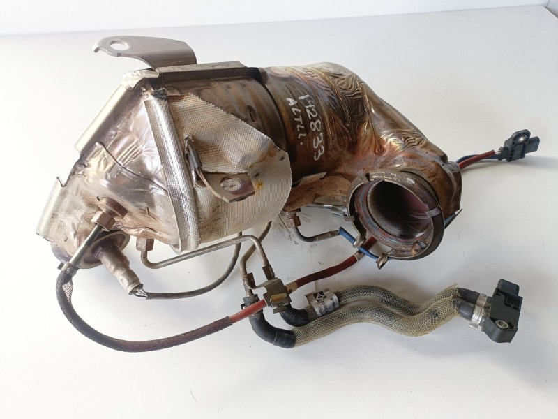 Recambio de catalizador para dacia sandero ii h4d470 referencia OEM IAM 208A02744R  