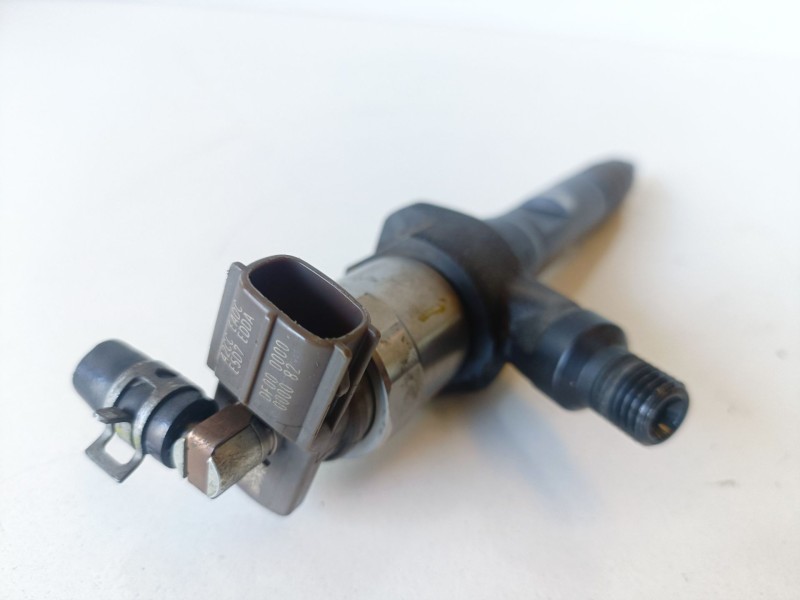 Recambio de inyector para mazda cx-7 er r2 referencia OEM IAM R2AA13H50  