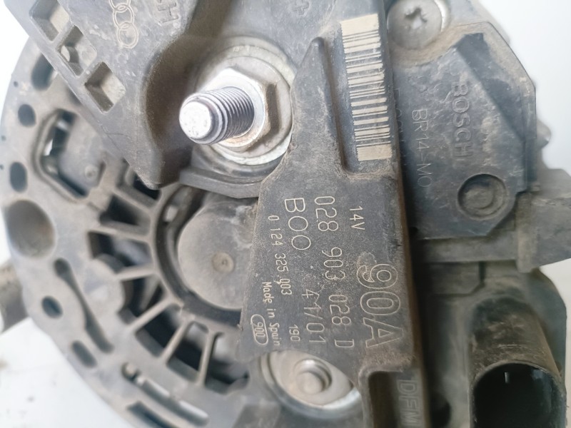 Recambio de alternador para seat leon (1m1) axp referencia OEM IAM 028903028D  