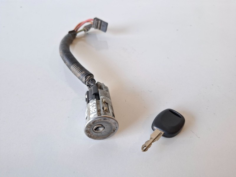 Recambio de conmutador de arranque para renault trafic ii furgón f9q762 referencia OEM IAM   