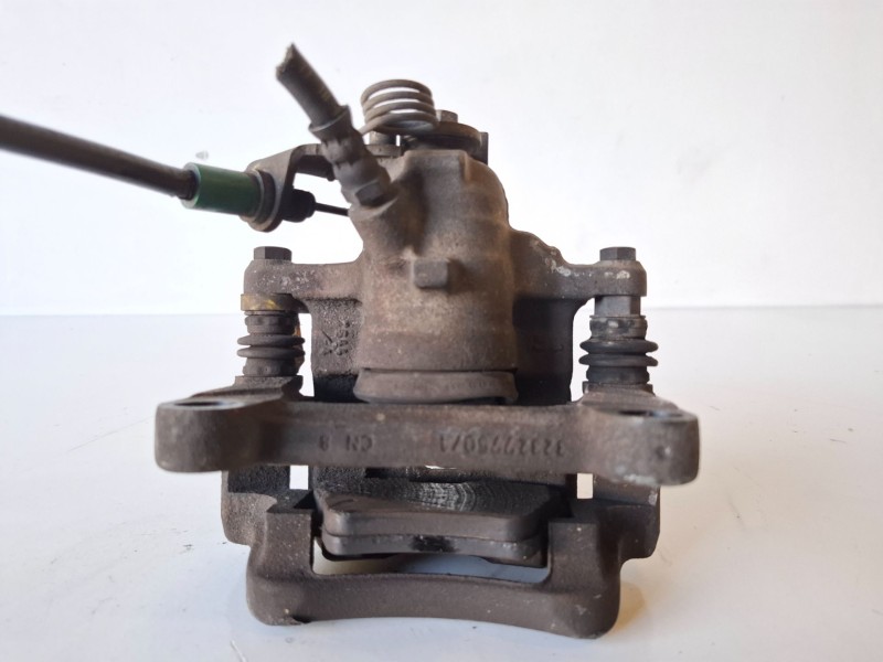 Recambio de pinza de freno trasera izquierda para renault trafic ii furgón f9q762 referencia OEM IAM 196519  