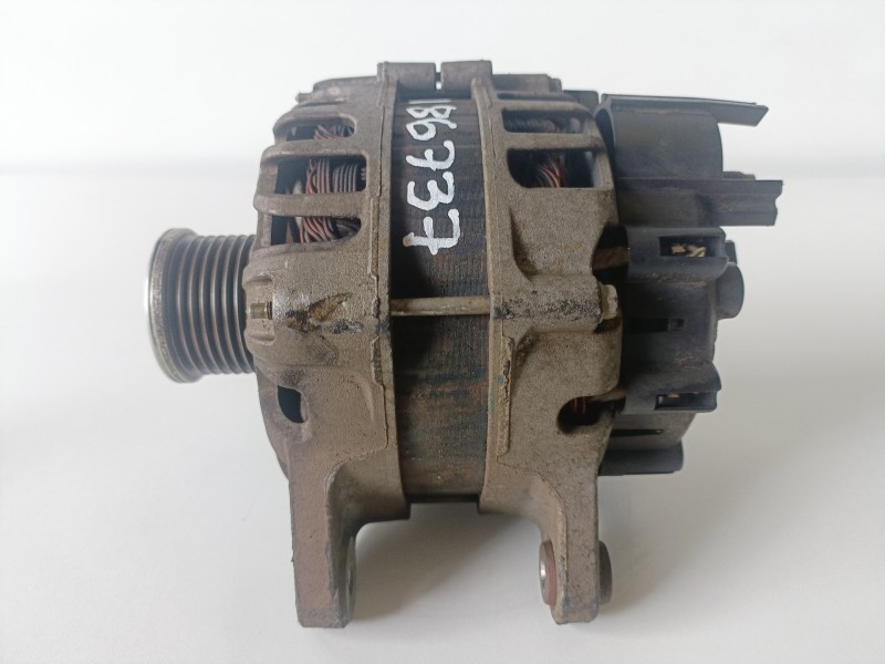 Recambio de alternador para dacia sandero ii h4b412 referencia OEM IAM 231005300RA  