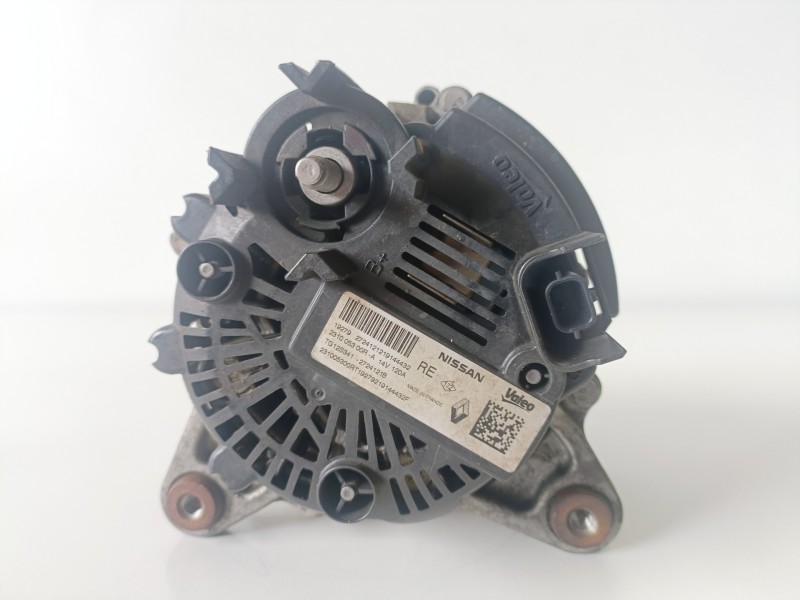 Recambio de alternador para dacia sandero ii h4b412 referencia OEM IAM 231005300RA  