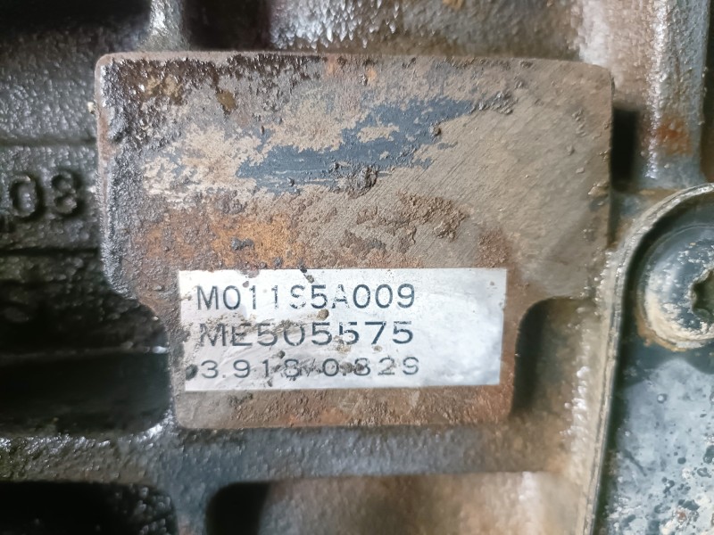 Recambio de caja cambios para mitsubishi l200 (k70) 4d56 referencia OEM IAM M011S5A009  