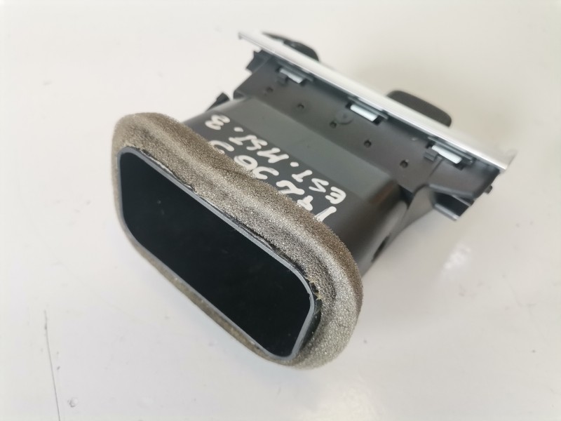 Recambio de rejilla aireadora para audi a8 (4e) bvn referencia OEM IAM 4E0820901  