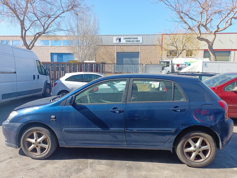 toyota corolla (e12) del año 2003