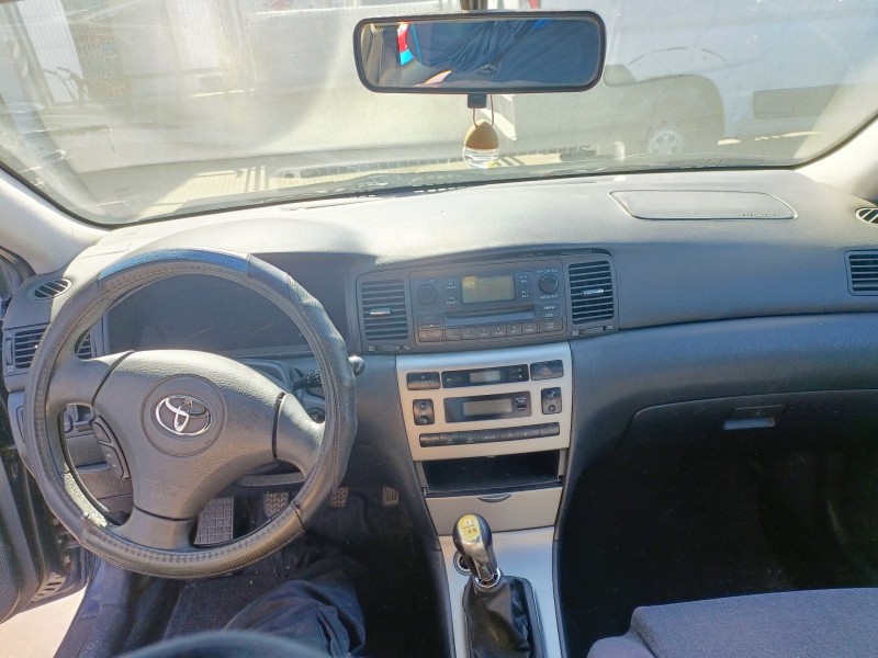 toyota corolla (e12) del año 2003